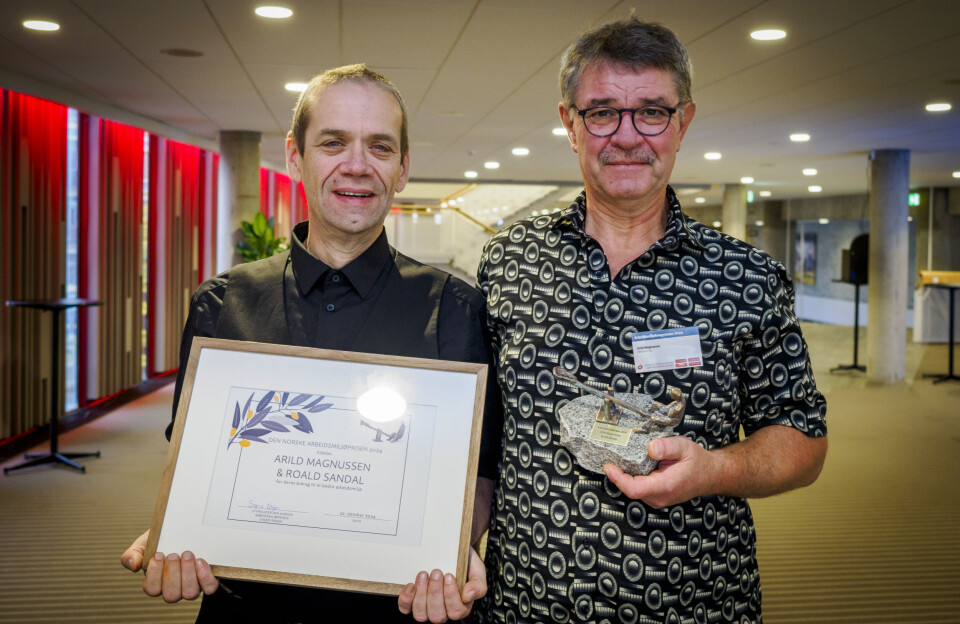 HVILER IKKE: Roald Sandal (til venstre) og Arild Magnussen ser Arbeidsmiljøprisen som en stor anerkjennelse. Men de fortsetter å kjempe for inkludering. De to sammen med prisen.