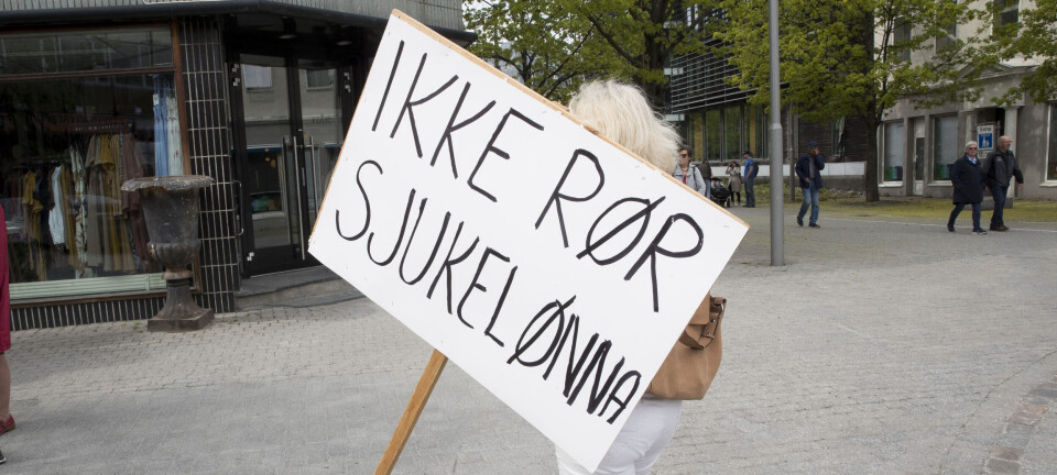 Flertall av nordmenn sier klart nei til karensdag