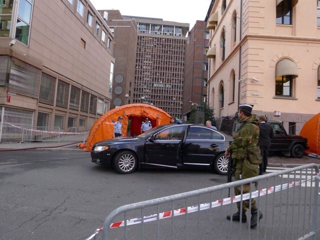 Høyblokken etter bomben 2 Høyblokken etter bomben 2