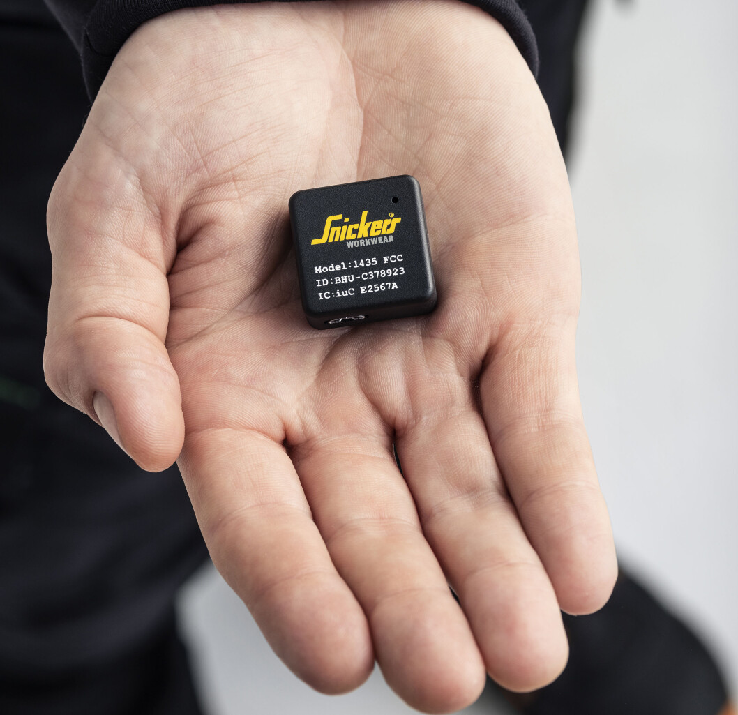 Chipen håndverkereren bærer på seg på jobb. (Foto: Snickers Workwear) Chipen håndverkereren bærer på seg på jobb. (Foto: Snickers Workwear)