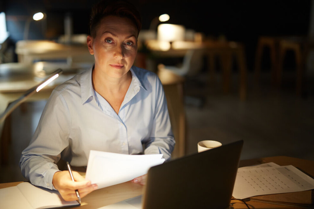 Forskere ved Universitetet i Bergen skal forsøke å finne ut av om smart belysning kan gjøre det lettere å tilpasse seg nattarbeid (Illustrasjonsfoto: Colourbox.com) Forskere ved Universitetet i Bergen skal forsøke å finne ut av om smart belysning kan gjøre det lettere å tilpasse seg nattarbeid (Illustrasjonsfoto: Colourbox.com)