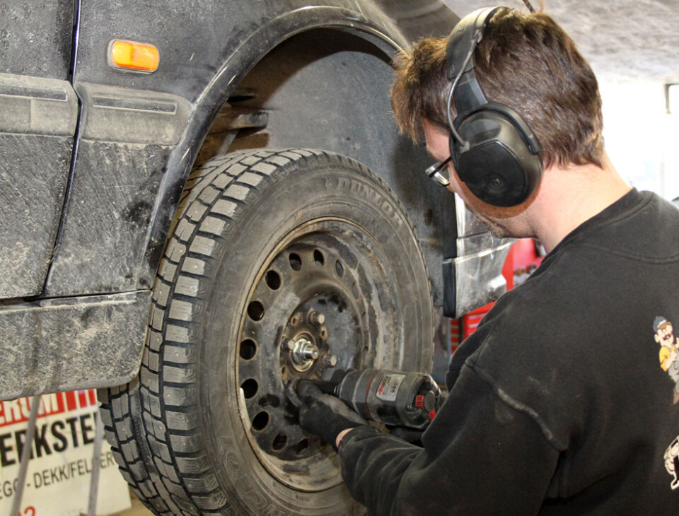 Hvert år får mange med redusert arbeidsevne jobb gjennom «Ringer i Vannet». (Foto: Jan Tveita) Hvert år får mange med redusert arbeidsevne jobb gjennom «Ringer i Vannet». (Foto: Jan Tveita)