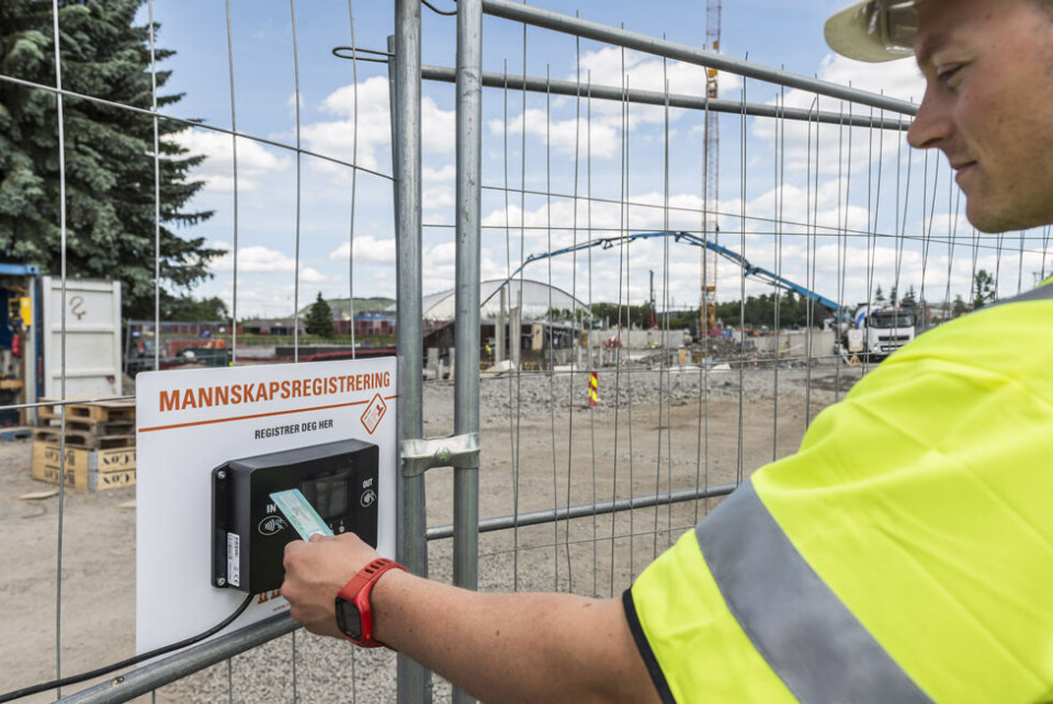 Adgangskontroll til bygg og anlegg sikrer de ansattes arbeidshverdag. (Illustrasjonsfoto: Infobric) Adgangskontroll til bygg og anlegg sikrer de ansattes arbeidshverdag. (Illustrasjonsfoto: Infobric)