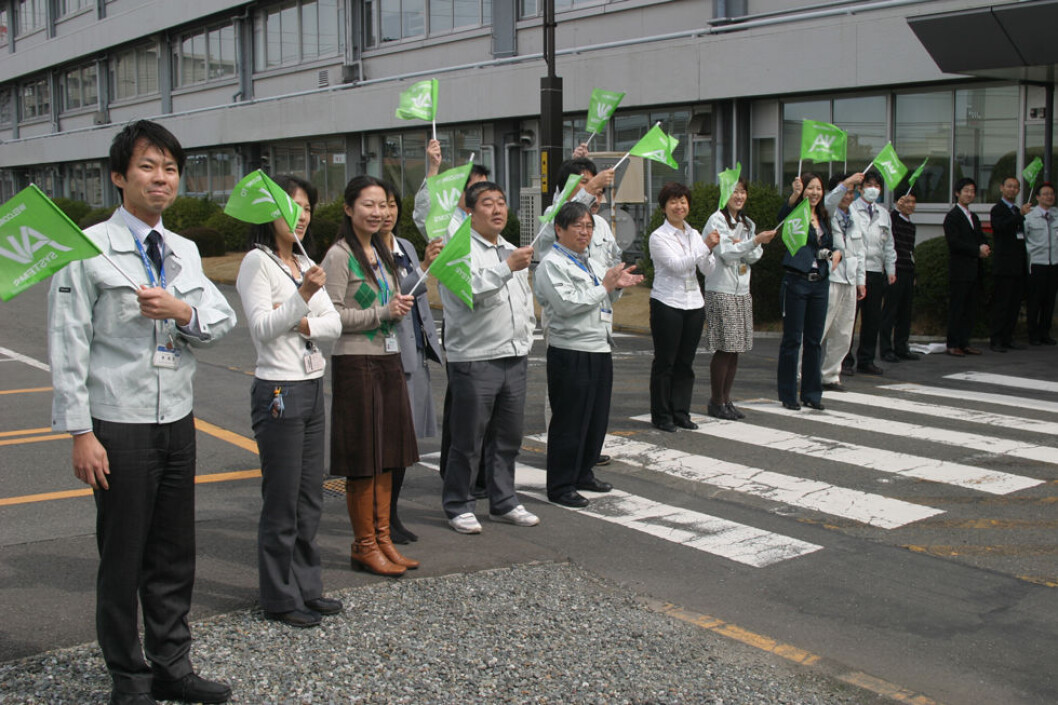 Den nye ILO-konvensjonen omfatter arbeidstakere over hele verden. Bildet viser Panasonic-ansatte i Yokohama i Japan. (Illustrasjonsfoto: Jan Tveita) Den nye ILO-konvensjonen omfatter arbeidstakere over hele verden. Bildet viser Panasonic-ansatte i Yokohama i Japan. (Illustrasjonsfoto: Jan Tveita)