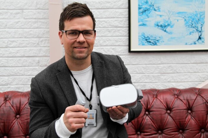 - Dette er alt utstyret som skal til, sier prosjektleder Frode Johansen i Sykehuset Innlandet. (Foto: Jan Tveita) - Dette er alt utstyret som skal til, sier prosjektleder Frode Johansen i Sykehuset Innlandet. (Foto: Jan Tveita)
