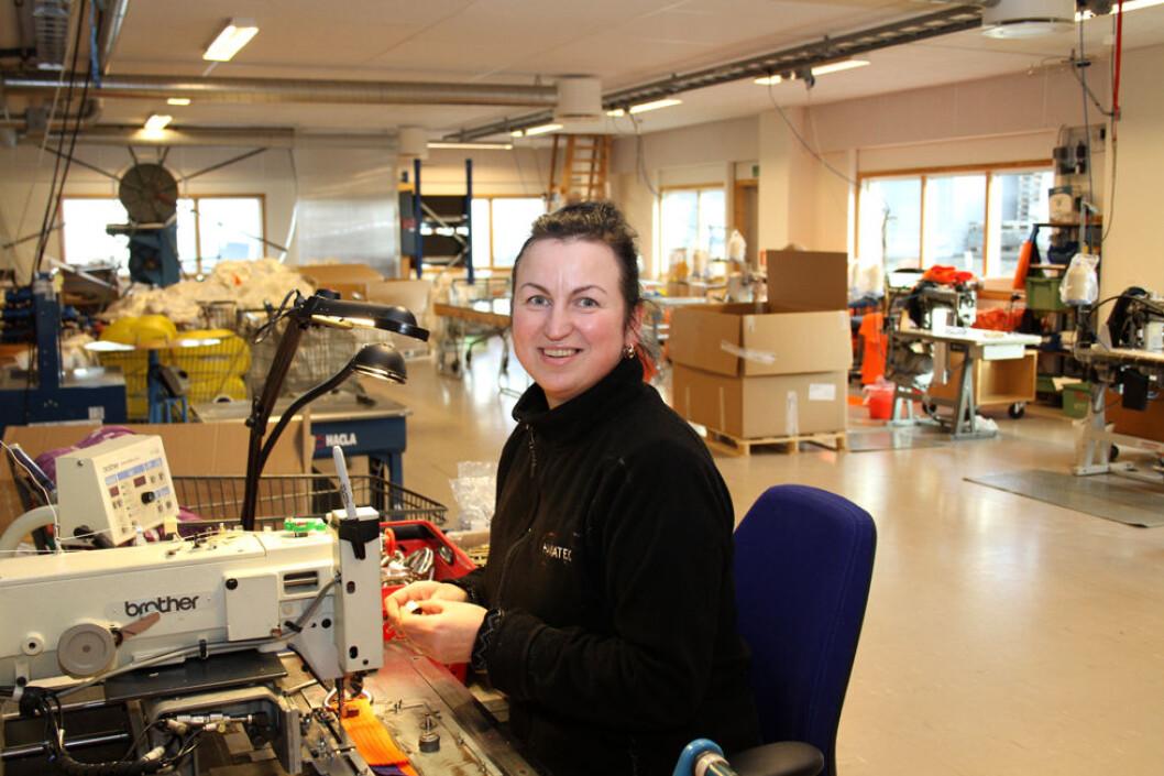 Lederne i arbeidslivet legger vekt på praktisk erfaring og evnen til å kommunisere muntlig og skriftlig. Bildet er hentet fra bedriften Hamatec på Mysen. (Illustrasjonsfoto: Jan Tveita) Lederne i arbeidslivet legger vekt på praktisk erfaring og evnen til å kommunisere muntlig og skriftlig. Bildet er hentet fra bedriften Hamatec på Mysen. (Illustrasjonsfoto: Jan Tveita)