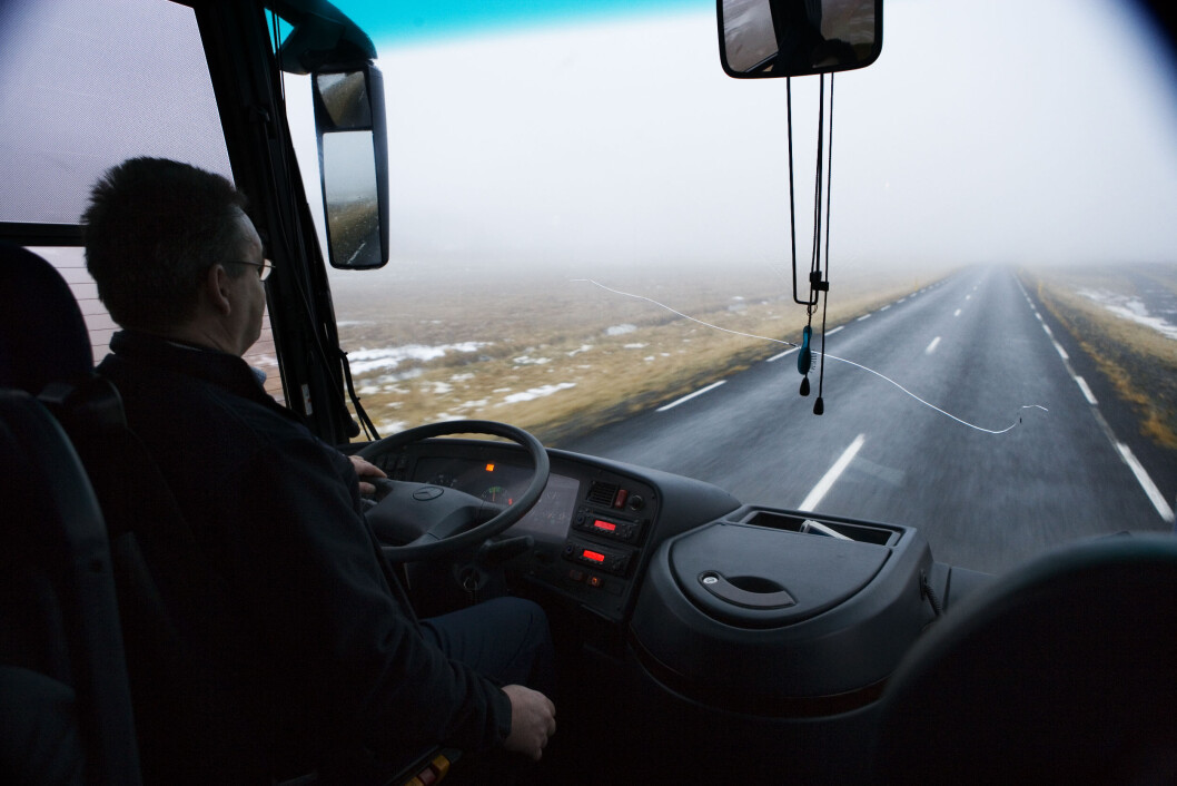 En fersk undersøkelse viser at over 40 prosent av bussjåførene opplever stress i sin arbeidshverdag. (Foto: Colourbox) En fersk undersøkelse viser at over 40 prosent av bussjåførene opplever stress i sin arbeidshverdag. (Foto: Colourbox)