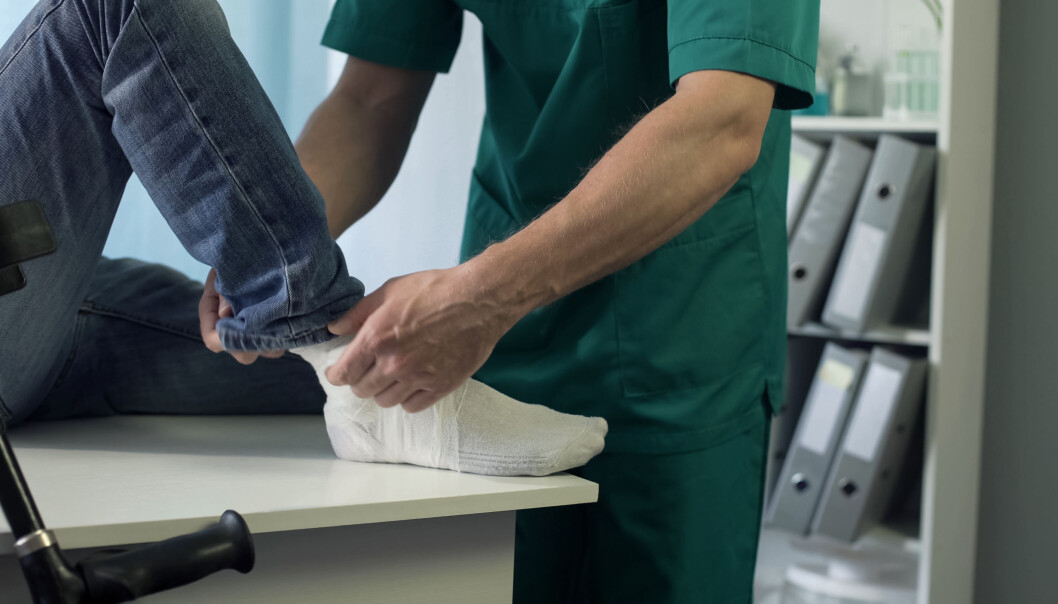 Norges Fysioterapeutforbund har stilt alle sine 10.000 medlemmer til rådighet for helsetjenesten . Norges Fysioterapeutforbund har stilt alle sine 10.000 medlemmer til rådighet for helsetjenesten .