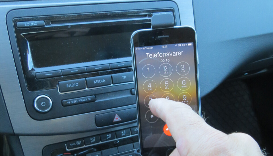 Høyere bøtesatser for mobilbruk bak rattet