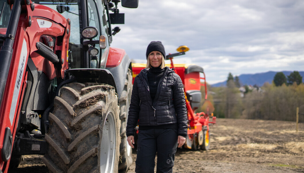 Mange bønder har behov for å oppgradere både varslingssystem, det elektriske anlegget og slokkeutstyr, sier skadeforebygger Therese Hofstad-Nielsen.